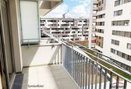 SOMMERAKTION* - ERSTES MONAT MIETFREI - kleine Wohnung mit Loggia!