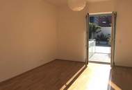 SONNIGES &amp; MODERNES TERRASSENAPARTMENT IN DREIPARTEIENHAUS