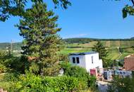 BAUGRUNDSTÜCK MIT WUNDERSCHÖNEM AUSBLICK IN DIE WEINBERGE