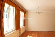 Renovierungsbedürftige Landhäuser viel Grund - Gesamtfläche 4032 m² !!! Renovierung und Schönheitsreparaturen sind erforderlich, dennoch sofort beziehbar.