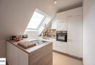 Ab Dezember: zentral begehbare 3 Zimmer Dachgeschoss Wohnung mit südseitigem Balkon im Herzen Döblings!