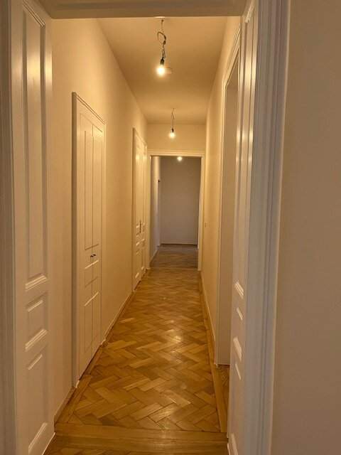 Großzügige Büroflächen insgesamt 828,75 m² in repräsentativem Stilaltbau in Toplage des 1.Bezirks!