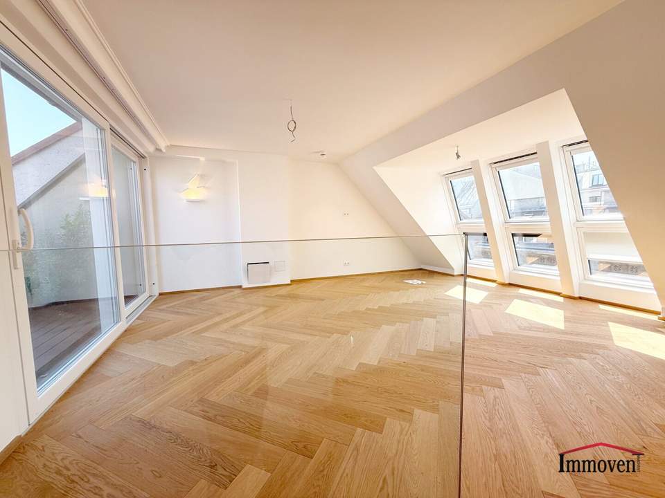ERSTBEZUG - Exklusive Dachgeschossmaisonette mit 2 Freiflächen und Deckenkühlung in RUHELAGE!