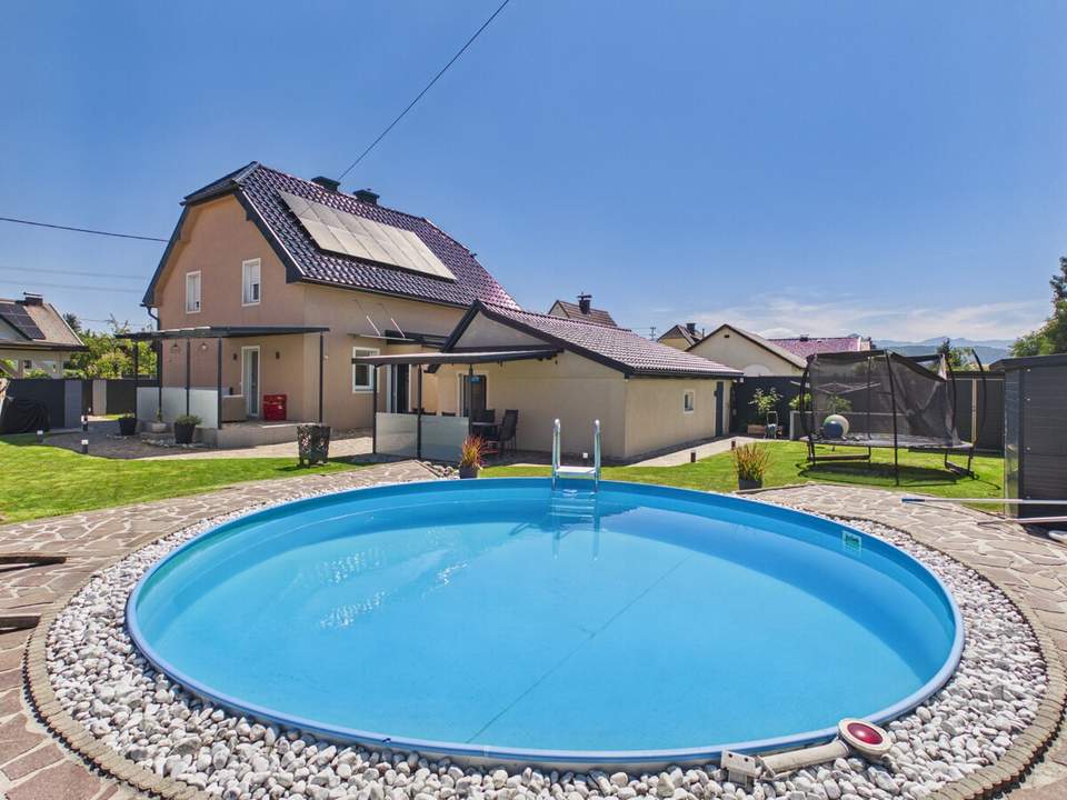 EINZIEHEN UND WOHLFÜHLEN – kernsaniertes Einfamilienhaus mit Poolanlage, Wärmepumpe + Photovoltaik