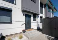 EINZIEHEN &amp; GENIEßEN - WOHNOASE MIT GARTEN UND POOL