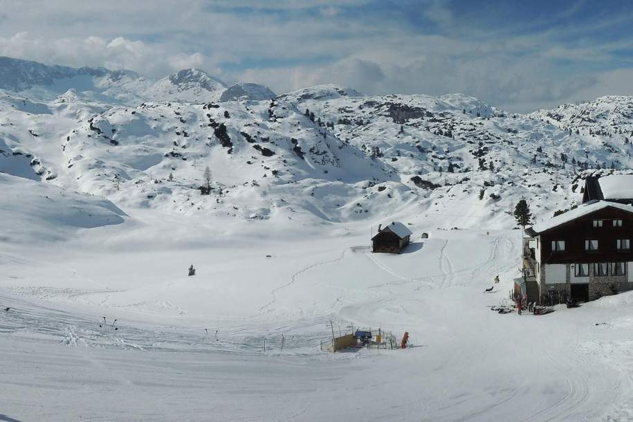 Berghütte/Alm in traumhafter Alleinlage mit Blick auf das atemberaubende Dachsteinmassiv, Gewerbeobjekt-kauf, 1.590.000,€, 4831 Gmunden