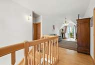 HOCHKARÄTIGES WOHNEN IN GRÜNRUHELAGE! WOHLFÜHL-REFUGIUM DER EXTRA KLASSE: TRADITION TRIFFT MODERNSTEN KOMFORT!