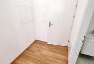 Perfekte Kleinwohnung im letzten Regelgeschoss! Photovoltaik + Wärmepumpe! Loggia + Kompakter Grundriss + Energieeffizienz + Perfekte Anbindung und Nahversorgung! Jetzt zugfreifen!