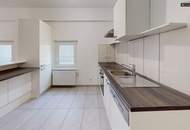 Mietwohnung mit zwei Schlafzimmer &amp; MÖBLIERTER KÜCHE ++ NEU SANIERT ++ ca. 84,57 m²