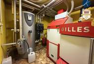 Gemütliches Ein- oder Zweifamilienhaus mit weitläufigem Garten