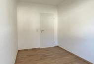 L(i)ebenswerter Neustart in Steyr Münichholz: stilvoll sanierte Wohnung mit ebenerdiger Dusche, hochwertigen Böden und großzügiger Raumaufteilung – perfekt für Zwei!