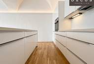 | STILVOLLE 2-ZIMMER-ALTBAUWOHNUNG | 2. OG | ca. 76,21m² | BESTLAGE | HAUPTPLATZ | INNENSTADT