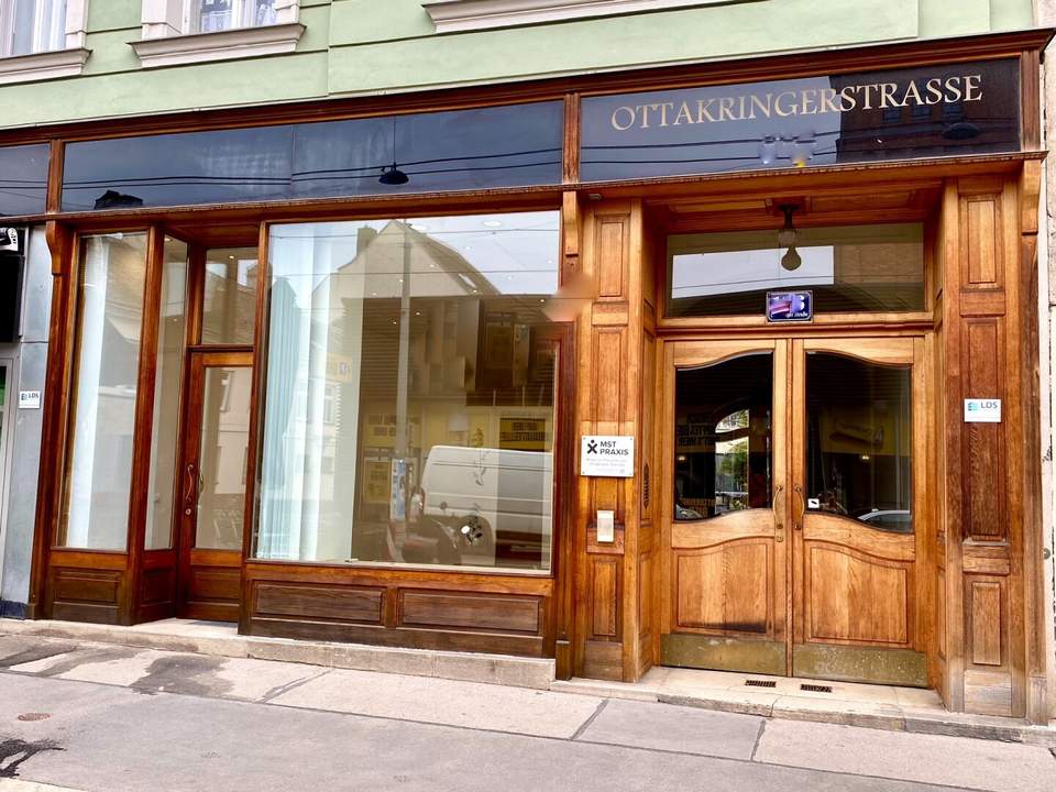 💖VINTAGE IN OTTAKRING - RENOVIERTES GESCHÄFTSLOKAL MIT GROSSER AUSLAGE UND WUNDERSCHÖNEM PORTAL