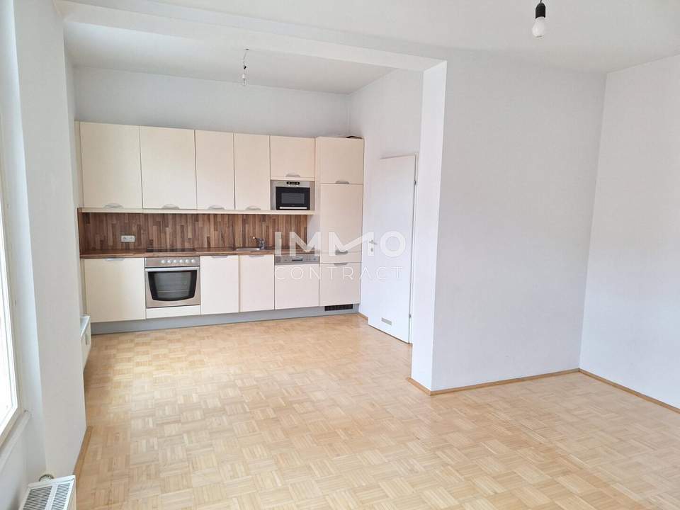 **NEUER PREIS ** Tolle 2-Zimmer-Wohnung direkt am Stadtplatz 6 - Top 3