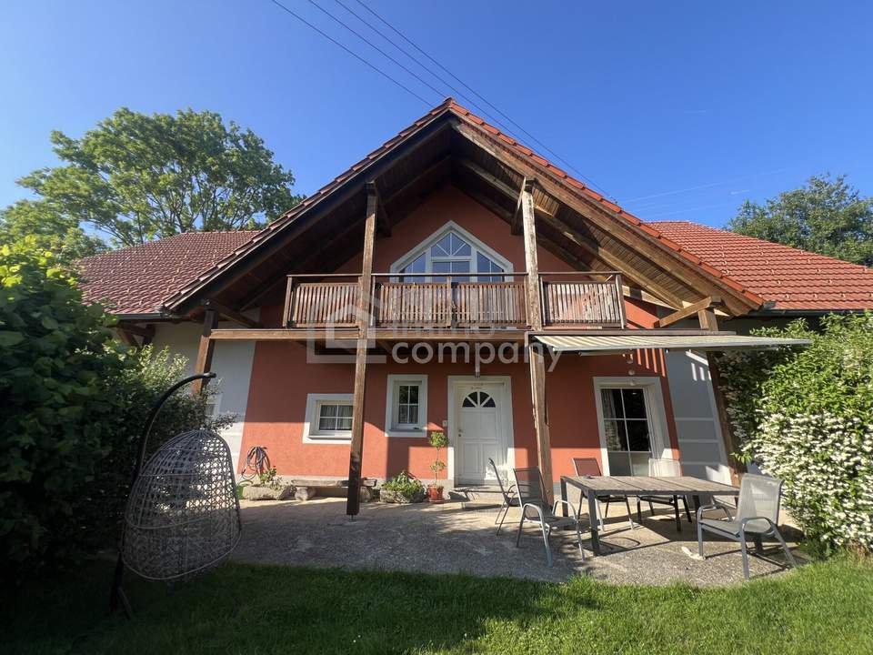 Raus aus der Stadt und rein in die Natur mit 250qm Wohnfläche