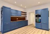 Elegante 3-Zimmerwohnung mit Balkon in saniertem Altbau