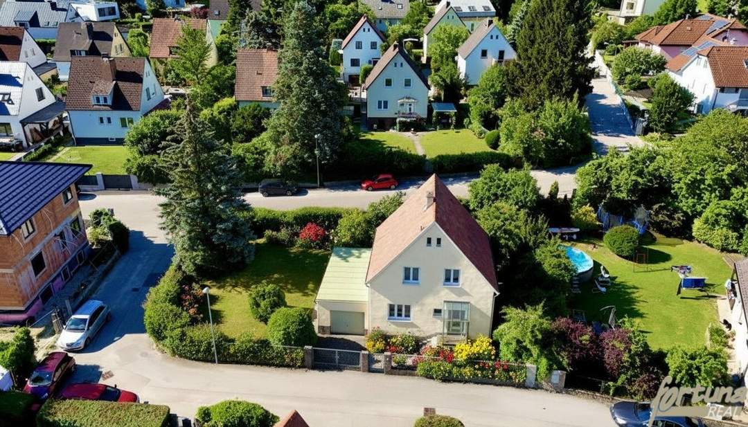 *Renovierungsbedürftiges Einfamilienhaus mit Südausrichtung in Klosterneuburg*