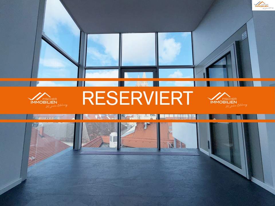 Büro / Praxis - Moderne Arbeitsfläche mit Ausblick in der Innenstadt