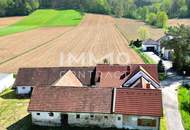 Traditioneller Vierkanthof - Idyllischer Innenhof – Erleben Sie im Innenhof Ihr open air Wohnzimmer