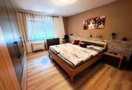 Wohnjuwel mit 2 Wohnungen (ca. 290 m² Wfl.), 2 Terrassen, Gartenareal mit Pool &amp; Poolhaus - Neuzeug