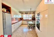 *Edles Anwesen mit 400m2 Wohnfläche und über 1800m2 Grundfläche + Pool direkt in Perchtoldsdorf mit vielen Möglichkeiten! Luxusimmobilie!