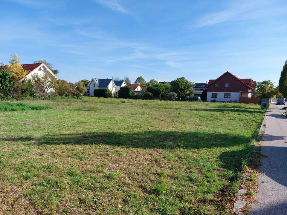 Sonnige, großzügige Baugrundstücke in Biedermannsdorf- Achtung: nicht teilbar!