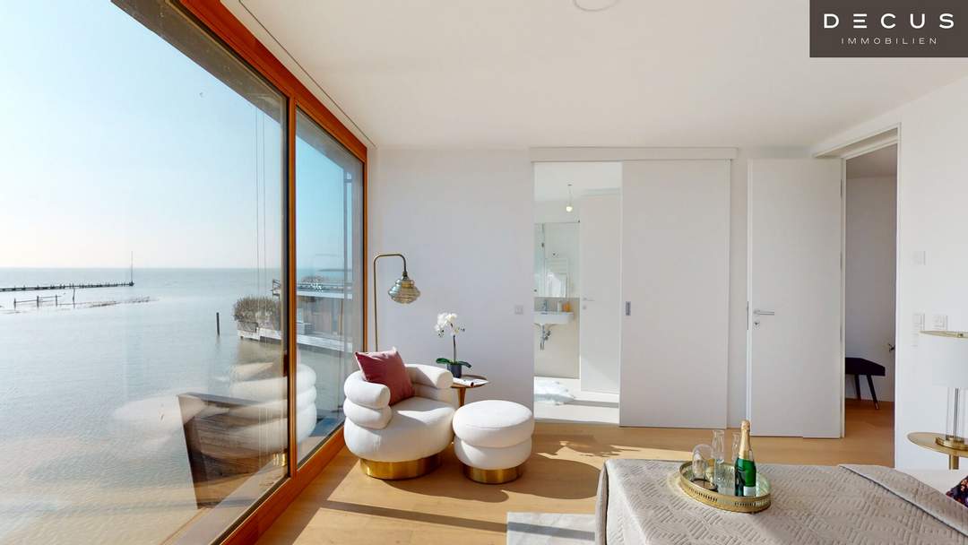 SEEVILLA IN ERSTER REIHE MIT WEITBLICK UND INFINITY-POOL