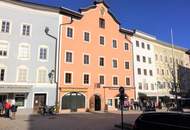 Direkt am Bayrhamerplatz