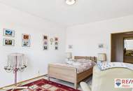 GROSSE GEPFLEGTE WOHNUNG MIT LIFT