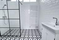 Wunderschöne helle 3-Zimmer Altbauwohnung mit neuer Küche und modernen Badezimmern!