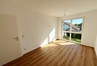 Neuwertiges Doppelhaus mit Garten