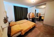 Wer teilt, gewinnt! Generalsaniertes Haus für 2 - 2 Wohnungen, großer Garten mit Pool, Poolhaus - ideal für Großfamilien, Freundesbünde u.Ä. - Neuzeug