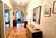 Große 3-Zimmer-Wohnung mit Loggia im Zentrum mit Parkblick