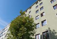 Super Raumaufteilung: 4 Zimmer DG-Wohnung mit Terrasse