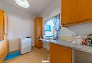WOHNEN IM ZENTRUM! GERÄUMIGE 2 ZIMMER WOHNUNG MIT 81 m² WOHNFLÄCHE!