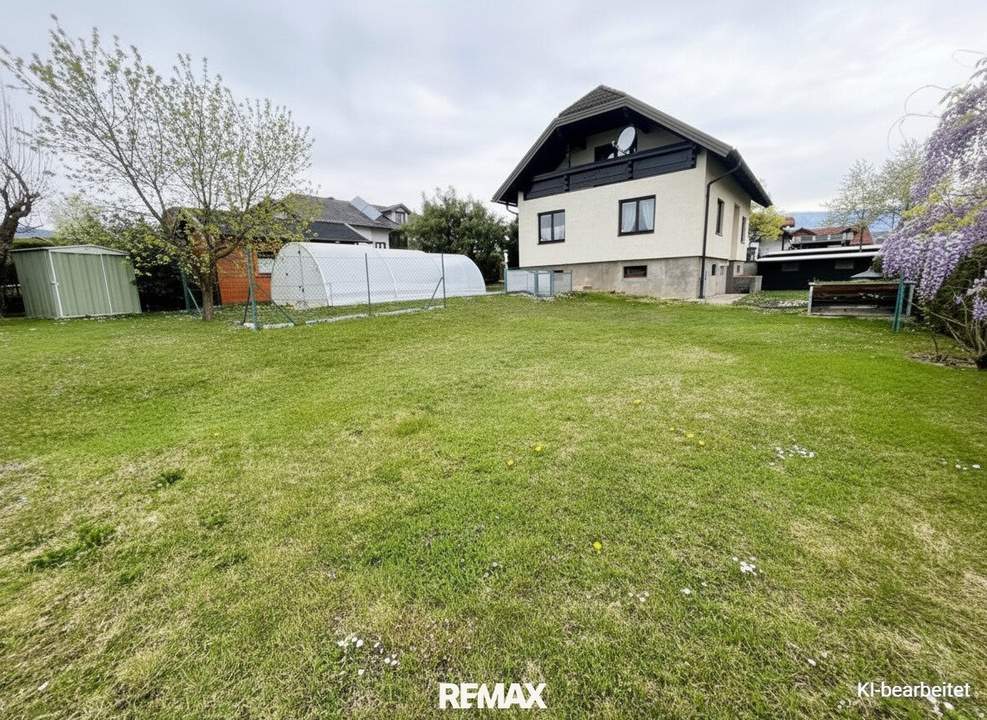 Ihr neues Wohnglück mit Garten, Pool, Gartenhütte und viel Freiraum!