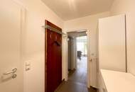 Gepflegte 2-Zimmer-Wohnung mit Balkon und Tiefgaragenstellplatz - WG geeignet!