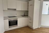Erdgeschoß-Wohnung mit Loggia