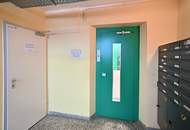 Clever geschnittene Single-Wohnung nahe Fortuna Park