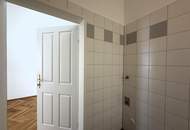 Großzügige 2-Zimmer-Altbauwohnung mit ca. 95 m² - UNBEFRISTET // Spacious 2-Room Period Apartment of approx. 95 m² - UNLIMITED RENT //