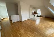 Befristet bis zum 31.01.2028 vermietet – stilvolle Dachgeschoss-Maisonette mit Terrasse