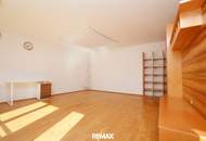 Helle 3-Zimmer-Wohnung mit französischem Fenster, Lift & vollausgestatteter Einbauküche