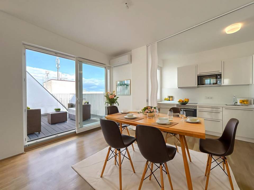 1040 - Nähe Naschmarkt! Exklusive 4-Zimmer DG-Maisonette mit Dachterrasse und tollem Blick!