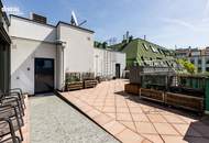Luxuriöser DG-Wohntraum: 216 m², 3 Zimmer, Balkon &amp; 2 Terrassen