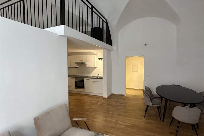 ALTBAUWOHNUNG MIT GALERIE IM ZENTRUM VON KREMS, Wohnung-miete, 918,31,€, 3500 Krems an der Donau(Stadt)