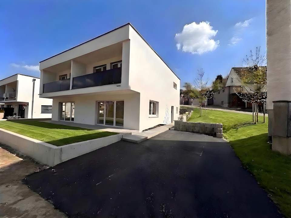 Erstbezug Doppelhaus in Straßham Gebührenbefreiung bis 30.06.2026*