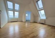 Adventsaktion: PROVISIONSFREI! Dachgeschoss-Turm-Wohnung mit 5 Meter Raumhöhe I umfassen saniert I