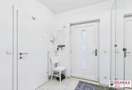 Gepflegtes Eckreihenraus mit schönem Garten & viel Stauraum