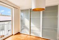 MITTEN DRIN. GROSSZÜGIG WOHNEN. – 3 ZIMMER, LOGGIA &amp; STELLPLATZ AM SCHWECHATER HAUPTPLATZ | ZELLMANN IMMOBILIEN