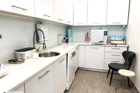 Investment-Immobilie zu erwerben - 6,55% Rendite - Ordination mit langfristiger Mieterin, Gewerbeobjekt-kauf, 998.000,€, 1090 Wien 9., Alsergrund